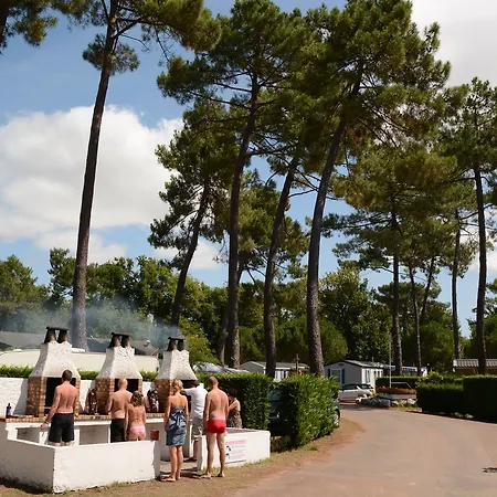 Campingplatz Camping Club L'oree Du Bois Les Mathes